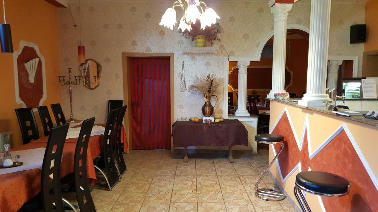 Leon'S Silberwald Apartment Strasshof an der Nordbahn Luaran gambar