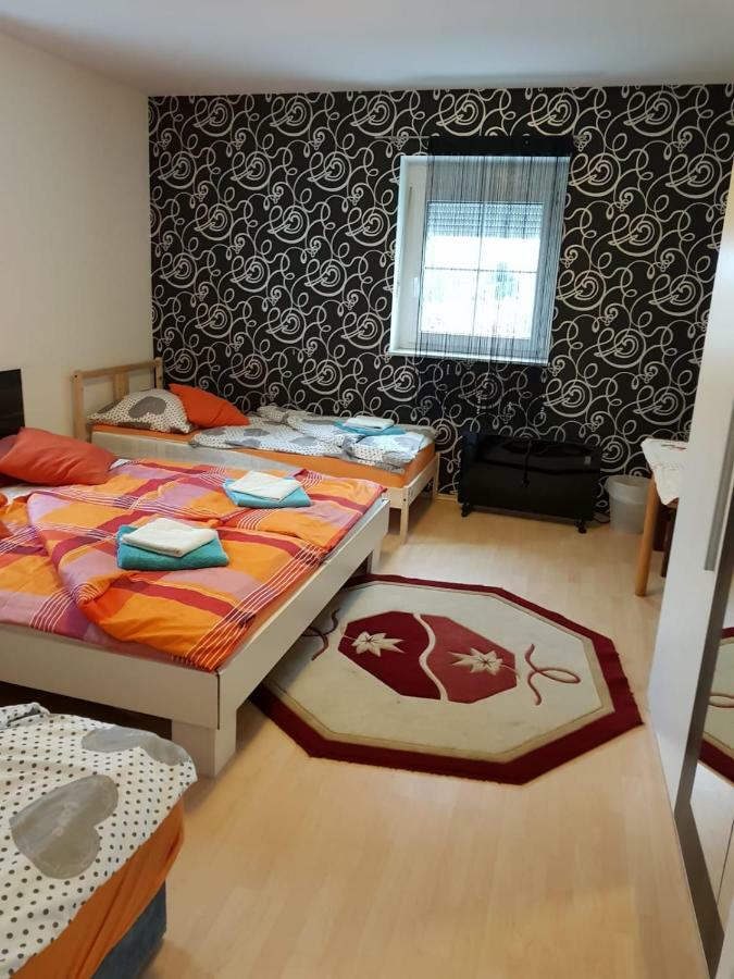 Leon'S Silberwald Apartment Strasshof an der Nordbahn Luaran gambar